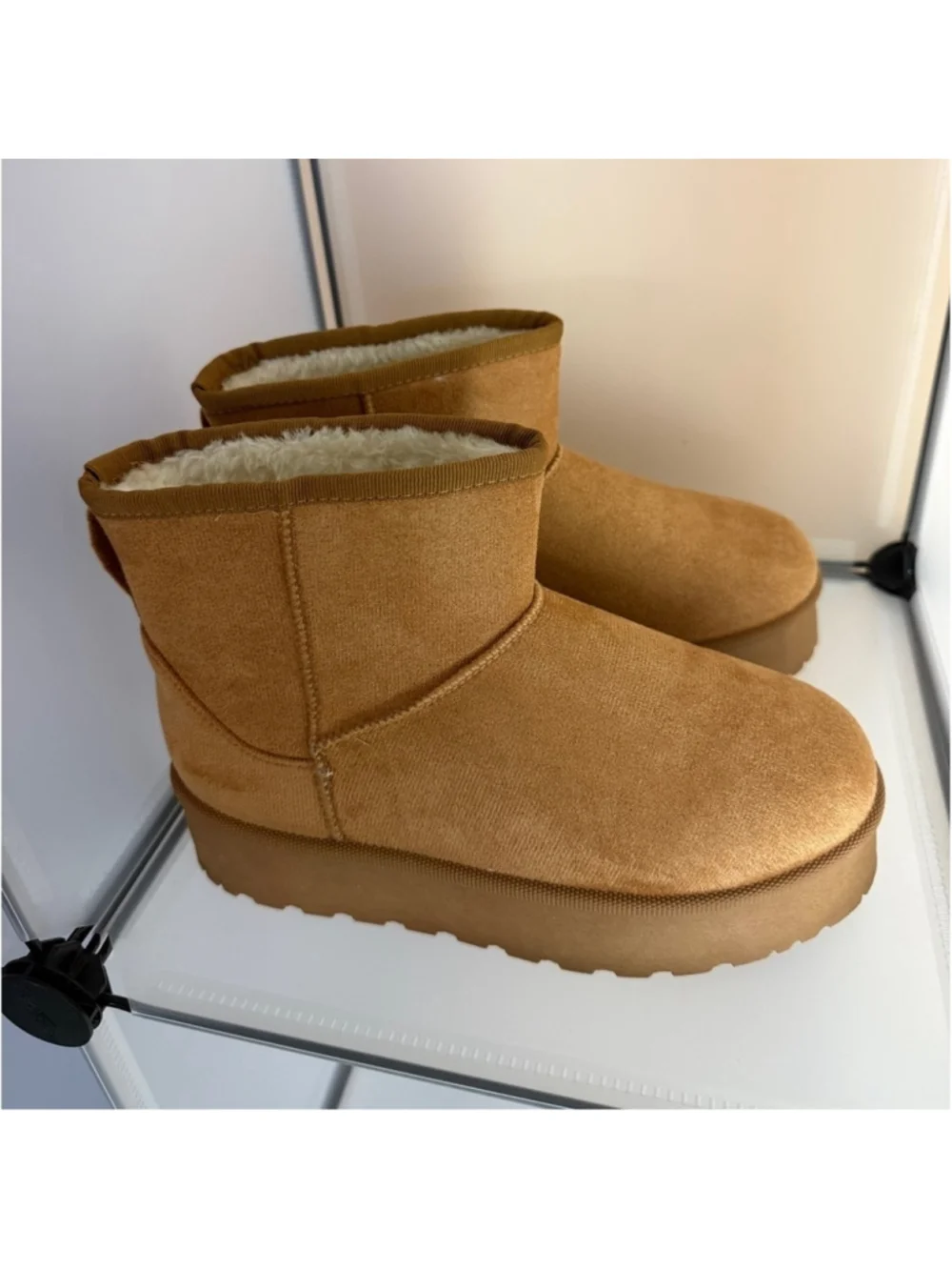 Women's Furry Faux Suede Ankle Platform Booties Tan Size 7.5 New
